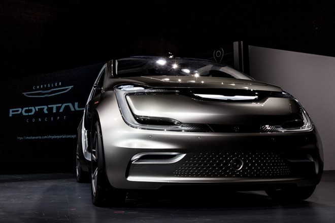 Chrysler gioi thieu xe dien thong minh Portal Concept-Hinh-2